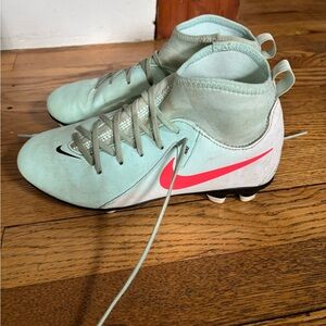 Nike Phantom Luna Green Soccer Cleats